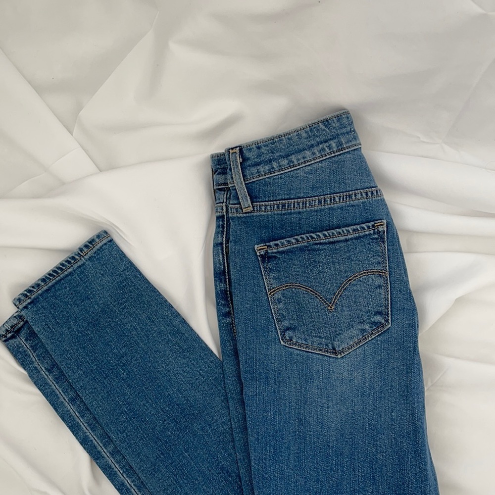 Levi 721 high rise skinny jean
